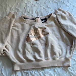 Nike Cropped Sweater